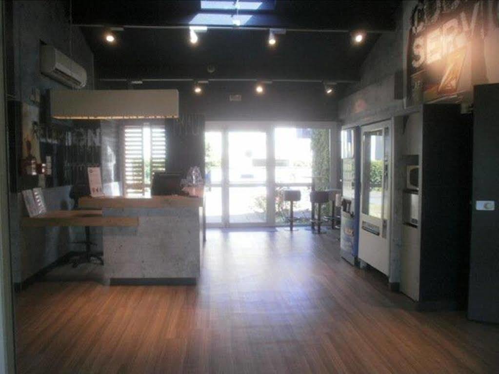 ibis budget Tarbes Bagian luar foto