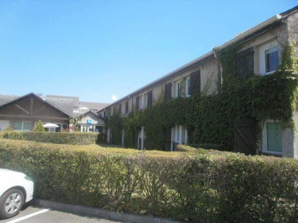 ibis budget Tarbes Bagian luar foto